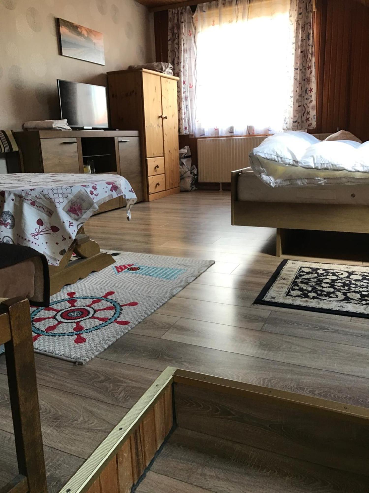 Privatzimmer Am Vw Werk Hannover Exteriör bild